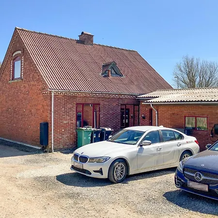 Stunning In With Wifi Holiday home
